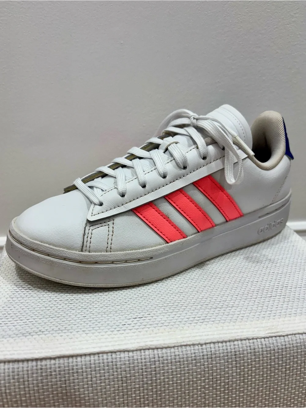 Adidas Grand Court Base Sneakers White Pink Blue GY0030 Women’s Size 7